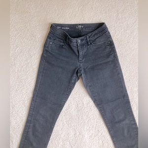 Ann Taylor Loft Black Faded Curvy Skinny Jeans Mid Rise